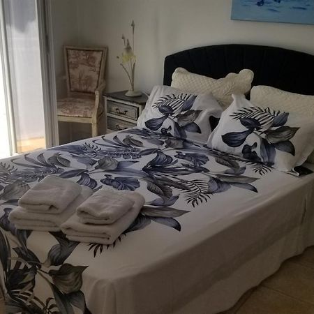 Chambre D'Hote La Petite Maison Du Puits 볼렌느 외부 사진